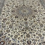 392 x 295cm Hand Knotted Persian Kashan Cream Wool Rug - Image 3