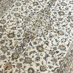 310 x 200cm Hand Knotted Persian Kashan Wool Rug - Image 5