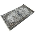 150 x 80cm Vintage Persian Design Machine Made Rug - Image 3