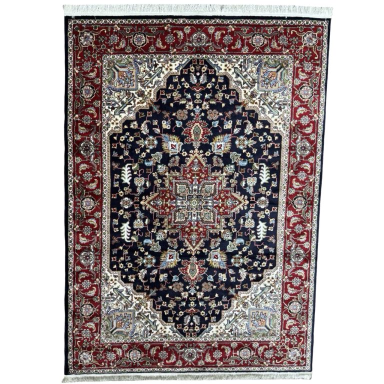 400 x 300cm Dark Navy Iranian Heriz Design Medallion Rug