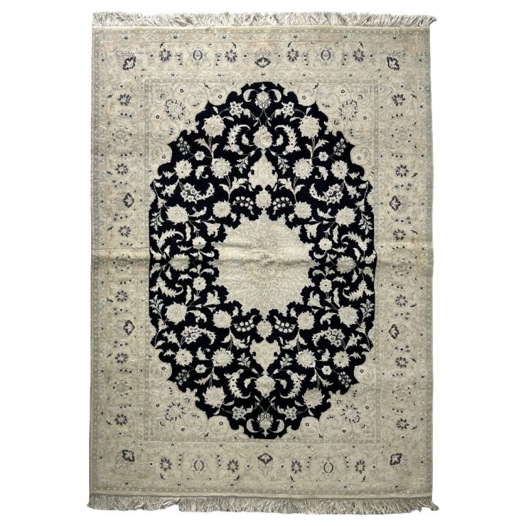 200cm x 150cm Hand Knotted Persian Nain Nohla – Wool And Silk Rug