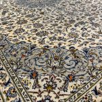 400 x 285cm Hand Knotted Persian Kashan – Grey Ivory Wool Rug - Image 6
